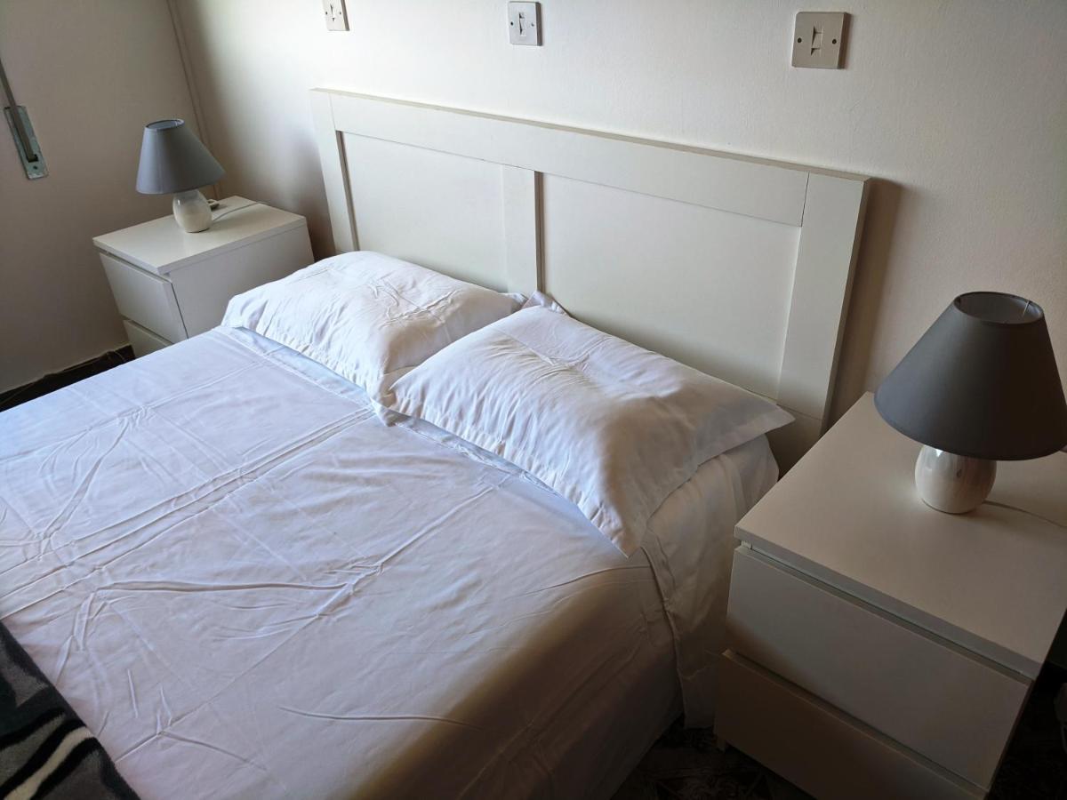 Fantastic 1 Bed Apartment By The Sea Opposite 4 Seasons Лімасол Екстер'єр фото