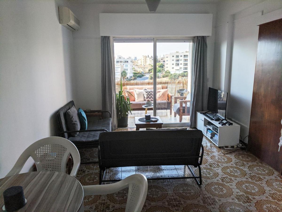 Fantastic 1 Bed Apartment By The Sea Opposite 4 Seasons Лімасол Екстер'єр фото